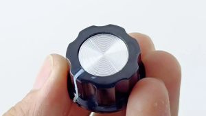 Knop Potensio Bakelit Baut A03 knob Belimbing Diameter 27mm