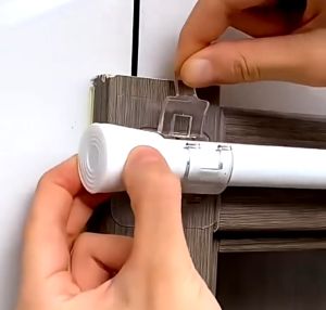 1PCS Self-adhesive Hook Curtain Rod Bracket Holders Hanging Wall Curtain Clamp Shower Curtain Hooks