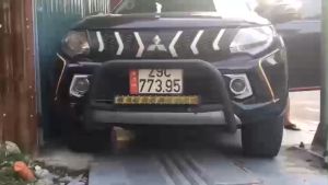 Ốp đèn gầm Mitsubishi Triton 2015-2018