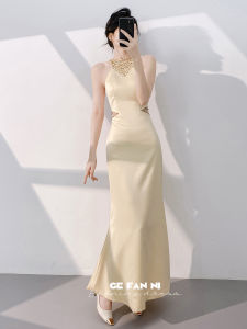 Glamorous Banquet Evening Gown Halter Mermaid