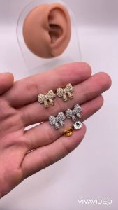 Bông tai titan đính đá hình nơ Khuyên tai hình cái nơ màu vàng hoặc trắng chất liệu titan không phai màu