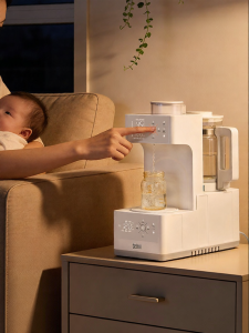 Bình Ủ Sữa Kính và Máy Trộn Dành Cho Bé