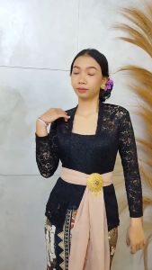 Kebaya Brokat Stretch Glitter Ayunda dan Rok Moscreft Full Stretch Desain Songket Bali Kebaya Bali Modern