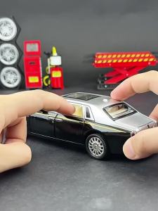 MAKEDA | 1:32 Rolls Royce Phantom Cullinan Diecast Alloy Model Toys Car Doors Opened with Sound Light Pull Back Toy Bookshelf Decorations