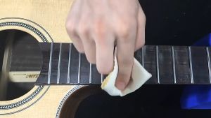 60Ml น้ํามันมะนาวกีตาร์ กีตาร์ Fingerboard น้ํามันพยาบาล Fretboard น้ํามันมะนาว + ผ้า ing ชุด Universal กีตาร์ Ukulele Bass Care เครื่องมือ