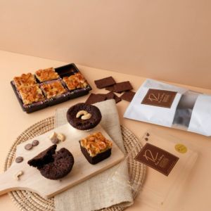 Classic Brownie คลาสสิคบราวนี่ (1ชิ้น) #เนยสดแท้ #โกโก้แท้ #แอลม่อนจัดเต็ม #ขนาดใหม่ใหญ่ขึ้น