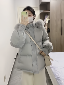 Ladies Thickened down Cotton Jacket with Large Fur Collar Hooded Winter Coat Korean Style Long Sleeve Regular Length