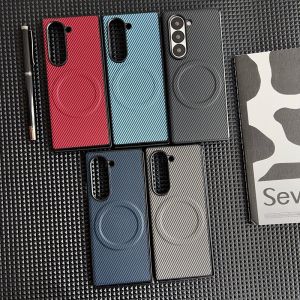 Carbon Fiber Texture Foldable Phone Case for Samsung ZFold7/6 Protective Skins Magnetic Simple Business Creative Anti-Fall