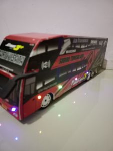 Bus miniatur po dewantara telolet dan lampu