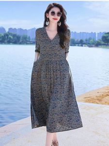 Young Moms Summer Elegant Cotton Silk Dress Beach Vacation Skirt Floral Print A-Line Long Dress V-Neck Five-Sleeve Gown