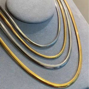 Thickened Woven Snake Bone Necklace for Men And Women Super Bright Flashing 6mm Wide Heavy Duty Lockbone Chain Jewelry