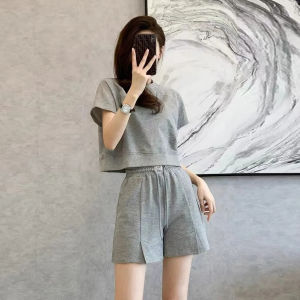 ELF TRIBE ชุดกีฬาใส่สบาย 2 ชิ้น สำหรับ ผู้หญิง เสื้อยืดแขนสั้นทรงหลวม และ กางเกง ขาสั้น ขากว้าง เอวสูง