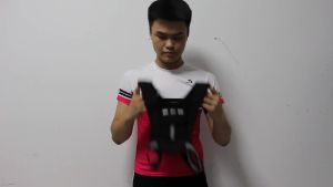 Reflective Running Vest - Mobile Phone Stand Sports Outdoor Breathable Lightweight Running Vest Suitable for Cycling Running