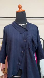 (Sseolshop X Arsya) Reva kemeja wanita terbaru 2025 lengan 3/4 warna putih dan navy bahan lady crush ukuran M L XL