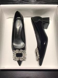Pointed Toe Single Shoes for Women with Water Diamond Square Buckle Thick Heel Professional Work Shoes Comfortable Black Fashion