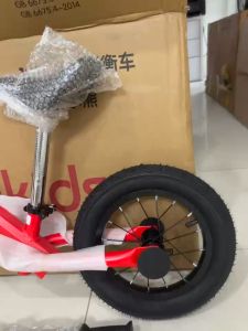 Xe thăng bằng chòi chân cho bé cao cấp cực ngầu siêu nhẹ an toàn cho bé 2-6t