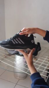 Leedoo Sepatu import Pria Sepatu Sport Pria Jogging Running Shoes Sepatu Kerja Fashion Casual Putih Tan