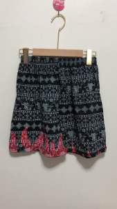 กางเกง บ๊อกเซอร์ ลายช้าง ผ้าบาง แต่ไม่เห็นชั้นใน ลายช้างเป็นสกรีนทั้งตัว ผ้ายืด