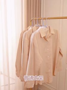 (1pcs) Anti-slip traceless Clothes hanger durable cloth rack penyangkut baju Tangguh Tahan Licin