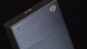 Portable Hard Drive for Data Backup: Seagate 2TB & 1TB Backup Plus Slim HDD