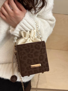 Fashionable Pearl Chain Handbag Womens Bag Versatile Crossbody Bucket Shape PU Leather Soft Handbag Korean Style 2025 New Model