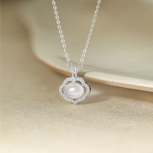 ZHOU LIU FU 周六福 925 Sterling Bạc Trắng Mặt dây chuyền Mã Não Dây chuyền dễ thương đám mây Thiết kế đá quý tự nhiên bạc dây chuyền dây chuỗi cho phụ nữ cô gái 40 + 5cm j0614723