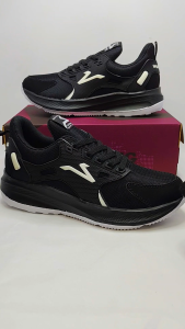 Promo Sepatu Running Pria Ringan & Breathable – Nyaman untuk Jogging Bonus Kaos kaki