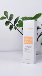 Sữa tắm tẩy tế bào chết body SENADEMAR Daily Srub & Body Cleanser 200ML