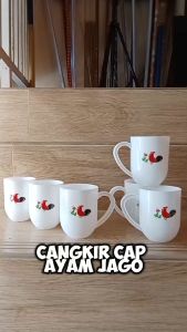 Cangkir Tinggi Bahan Plastik Ayam Jago 1 PC