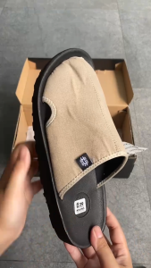 KHANS - Sandal Slipper Pria Wanita - Max Cream