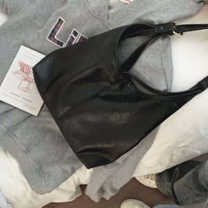 New 2023 Trendy Retro Commuter Bag for Women Soft Surface Magnetic Buckle Open Pocket Casual Style Shoulder Tote Bag