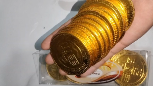 jumbo size chocolate gold coins 30pcs giant round gold coin 7cm