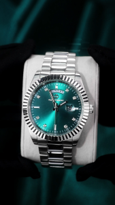 แฟชั่นหรูหราผู้ชายนาฬิกาสแตนเลสปฏิทินควอตซ์นาฬิกาข้อมือนาฬิกาธุรกิจนาฬิกาผู้ชายสร้อยข้อมือผู้ชายนาฬิกาข้อมือ