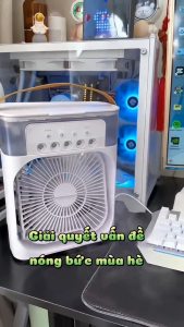 Quạt Hơi Nước Phun Sương Mini 600ml Thiết Kế 5 Vòi Phun Sương Tích Hợp Đèn Ngủ.