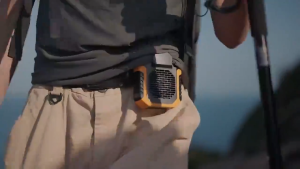 Quạt tích điện thế hệ mới đeo thắt lưn (eo) kiêm sạc dự phòng (không chổi than)