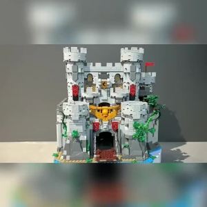 2484PCS Sword of Holy Spirit Castle Building Blocks Medieval Castle Architecture Model Splicing Assembly Brick Toys Adults Gift