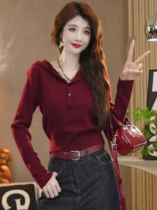 เสื้อสเวตเตอร์มีฮู้ดสำหรับผู้หญิง ทรงเข้ารูป แขนยาว ปกติ คอตั้ง สไตล์หวาน เสื้อผ้าทำงาน ฤดูใบไม้ผลิ 2025 แฟชั่นใหม่