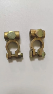 (Fast Delivery) 2Pcs Battery Terminal Clamp Heavy-duty automotive alloy battery terminal clamp connector durable Brass Plated electronic terminal clamp