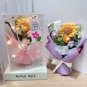 ถุงกระดาษใส่ดอกทานตะวันสีเหลืองขนาดเล็กทำจากเส้นด้ายถักแฮนด์เมด ของขวัญสำหรับวันครู วันวาเลนไทน์ ดอกกุหลาบสีแดง ดอกไม้เทียม ตกแต่งบ้าน