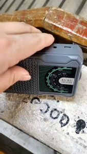 GDLITE KUKU AM943AR AM/FM/SW Radio Portable High Sensitive Power Radio Receiver with Headphone Jack