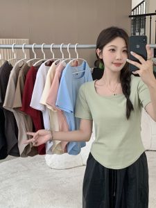 เสื้อยืดแขนสั้นคอเหลี่ยมทรงหลวมสำหรับผู้หญิงไซส์ใหญ่ ทรงเข้ารูป เสื้อเชิ้ตคอเหลี่ยมแบบไม่สมมาตร