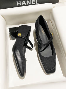 รองเท้าส้นเตี้ย Mary Janes สีดำสไตล์ย้อนยุคสำหรับผู้หญิง 2025 รองเท้าส้นเตี้ยสำหรับใส่ไปทำงานแบบลำลอง พื้นรองเท้ายาง ส้นเตี้ย