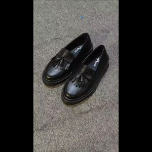 Zetaria Sepatu Pantofel Loafers Pria Hitam Formal Kerja Casual