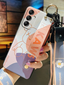 เคสโทรศัพท์ซิลิโคน Samsung Galaxy C55 5G แบบมีสายรัดข้อมือ ป้องกันการตกหล่น ขอบเต็ม 360 องศา ดีไซน์การ์ตูน ด้านล่างเป็นลวดลาย 3 มิติ