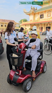 Xe Điện Eurocare Power - Tiện dùng cho người lớn tuổi vận hành đơn giản với nhiều tính năng Cao Cấp Của Eurocare BH 5 năm