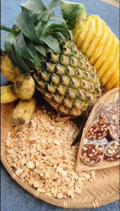 Kẹo chuối khóm đậu phộng thơm ngon nhà làm