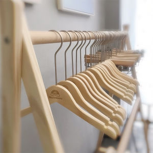 Thickened Wooden Clothes Hangers for Childrens Clothing Male Female Models Specialized for Clothing Stores Anti-Slip Childs Room