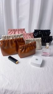High Beauty Wrinkle Bag Makeup Mouth Red Envelope Storage Bag Travel Portable PU Makeup Bag