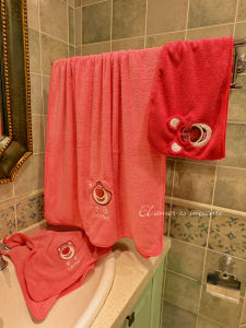 Khăn Tắm Vải Nhung San Hô Thấm Hút Nhanh Không Rụng Lông Bộ Ba Món Khăn Tắm Cho Người Lớn Khăn Tắm Cho Ký Túc Xá Sinh Viên Khăn Tắm Vải Polyester Dày Trung Bình