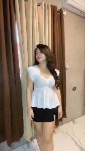 Elegant Crepe Twist Top Sandal: A Must-Have Addition to Your Wardrobe